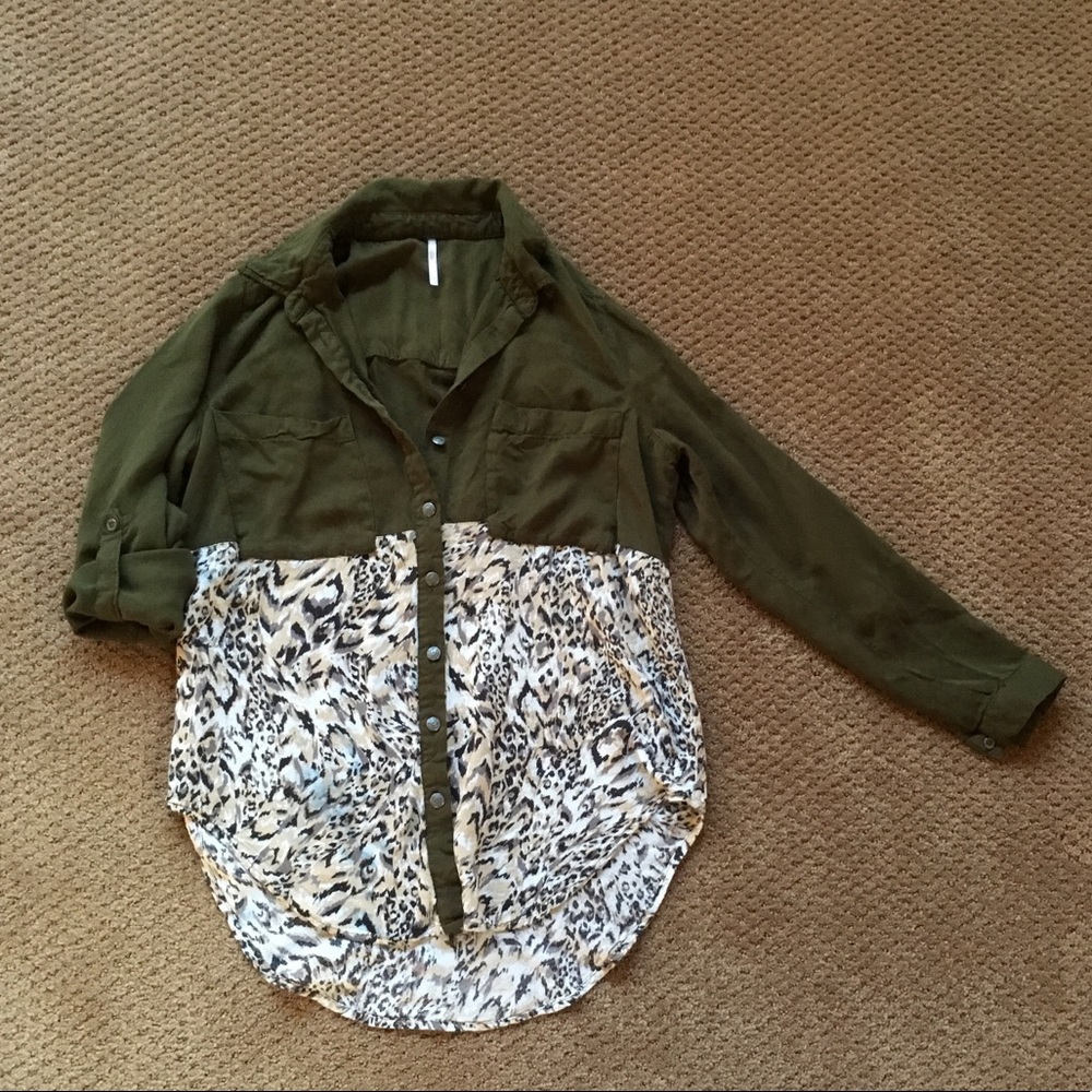 Free People mixed media button up, XS